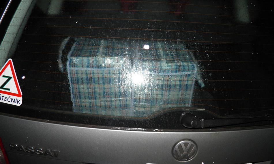 2013-2-19-921tabákové výrobky_Most (2).jpg